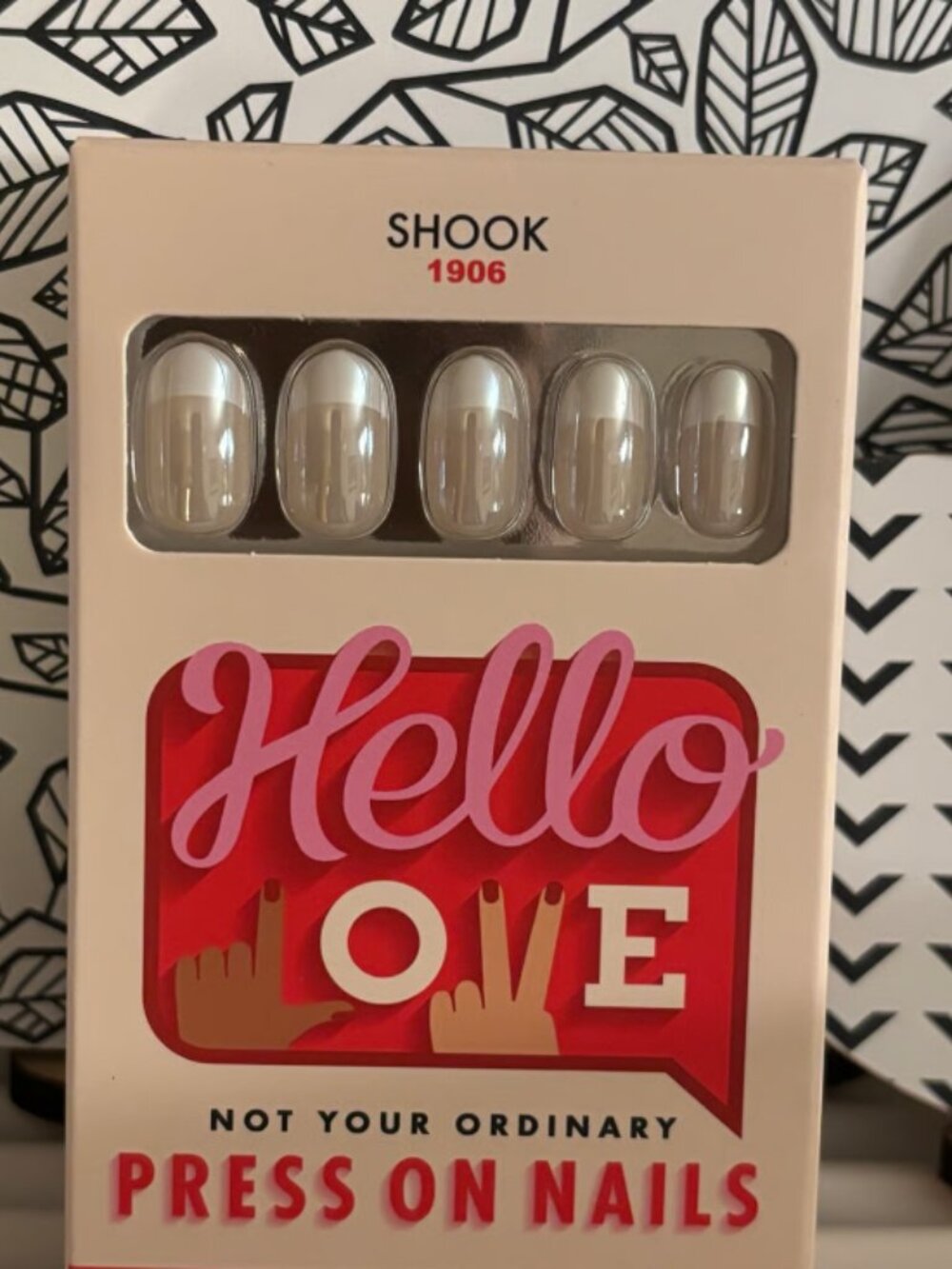 Hello Love Shook Press On Nails